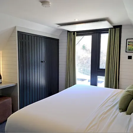 Cardinham - 3 Bedroom - Vp8 Holiday home *